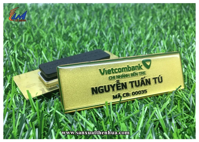 Bảng tên nhân viên inox